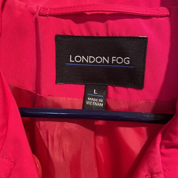 Like new London Fog trench coat Size Large.  Worn once. Beautiful fuchsia color. - Picture 2 of 4